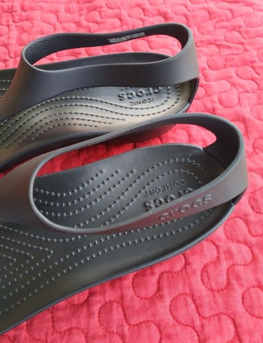 Crocs Serena Flip W9  39/40