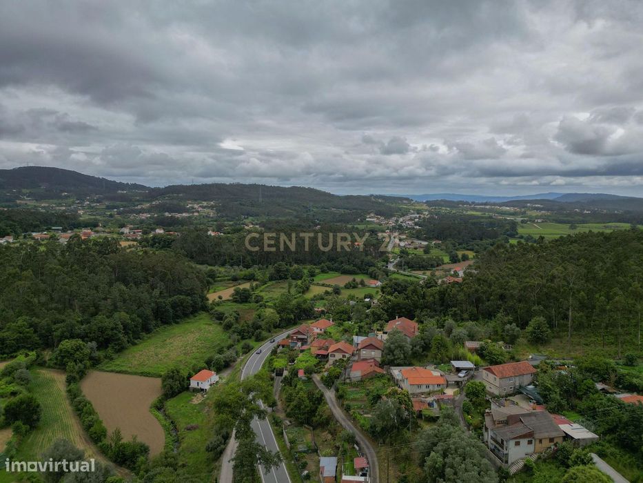Casa em Ruínas com Jardim em Anais, Ponte de Lima