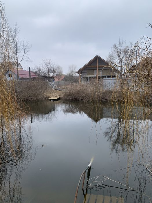 Осокорки. Обмін на квартиру!Будинок з виходом на озеро Святище!