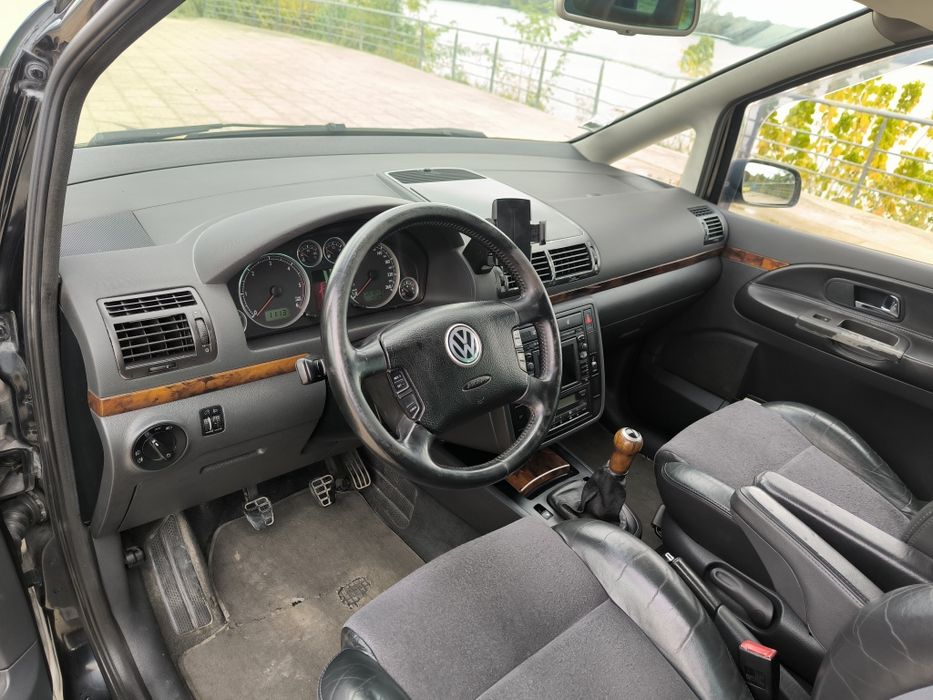 VW Sharan 1.9 TDI Highline