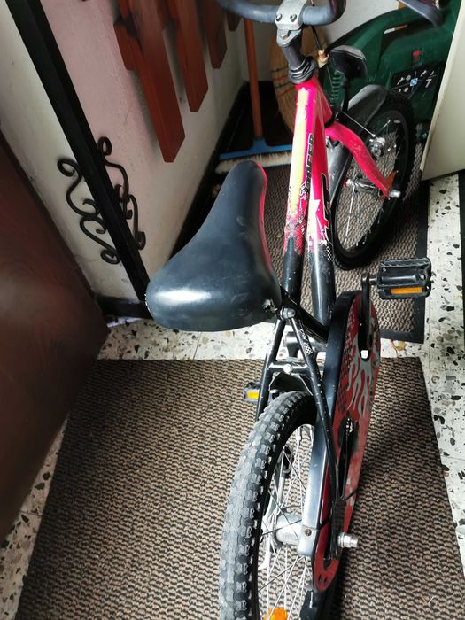 Rower dziecięcy Racer HC koła 16 rama 25 sprawny