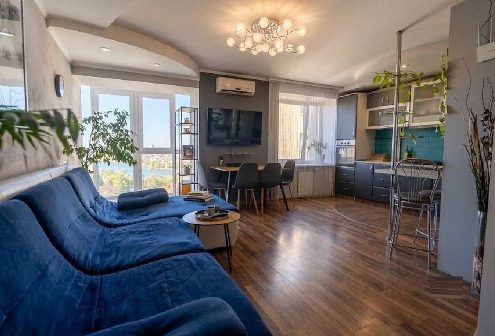 продаж 3 к квартира центр АГВ Цегла ГАРАЖ Держпрограми