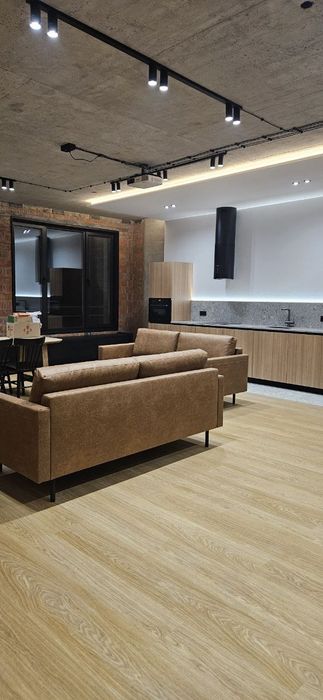 Хімчистка м'яких меблів, сезонне миття вікон, прибирання, після ремонт