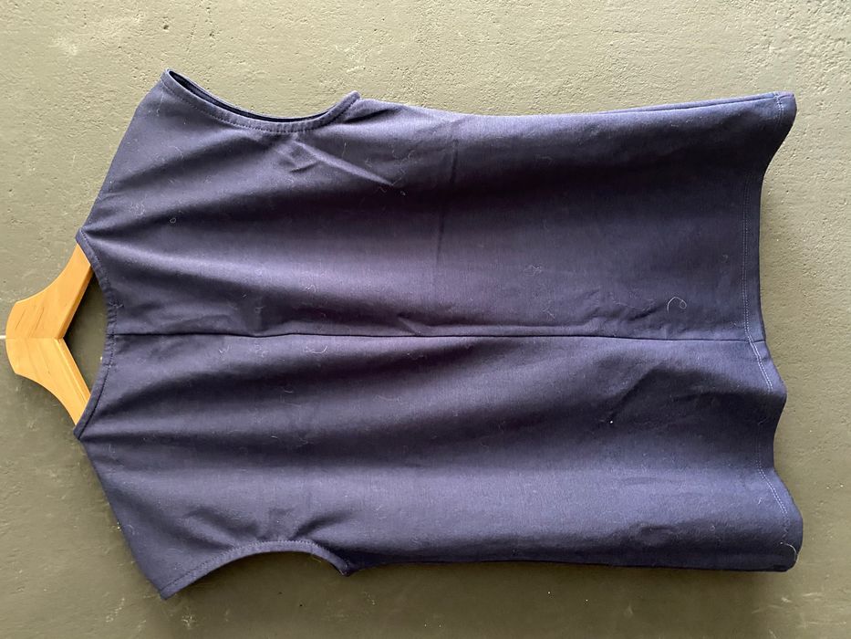 Elegancka bluzka Mohito, biała i granatowa