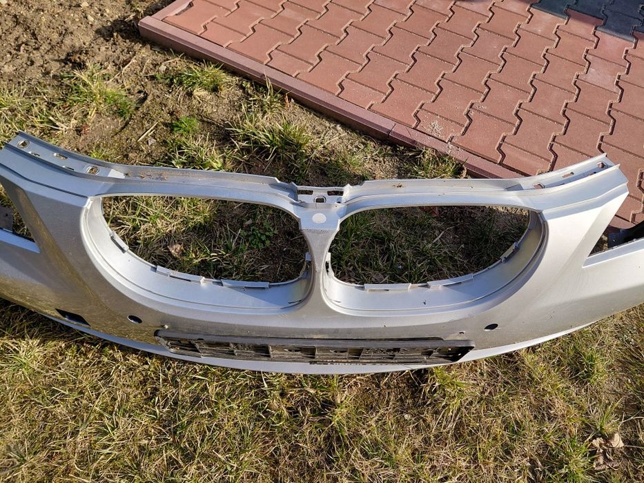 Zderzak przód BMW E60, Titansilver.