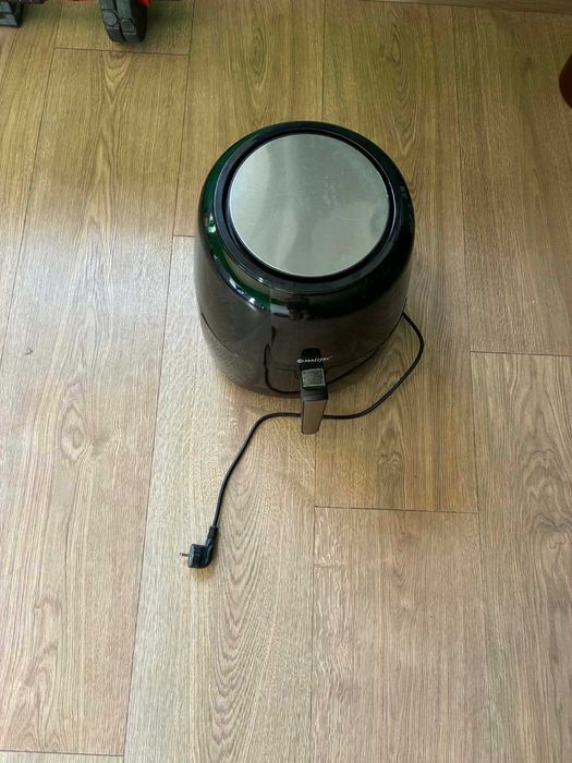 Sprzedam Pojemny airfryer