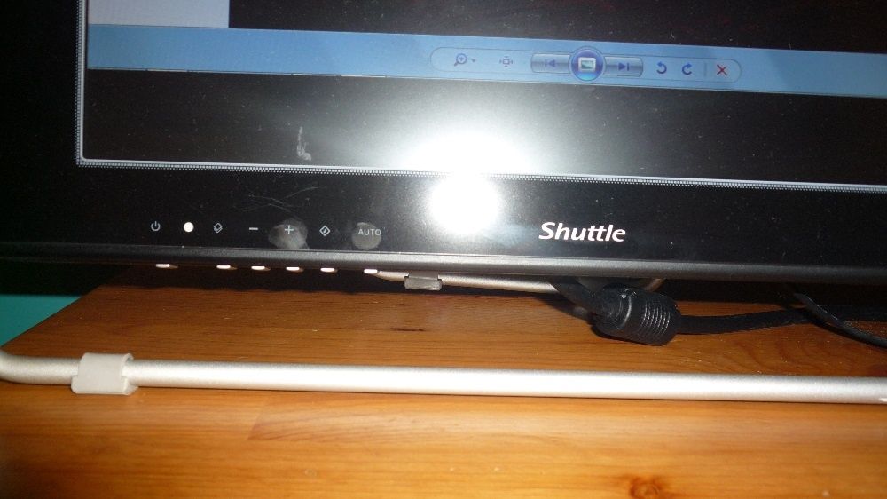 Monitor do komputera PC Shuttle 17"