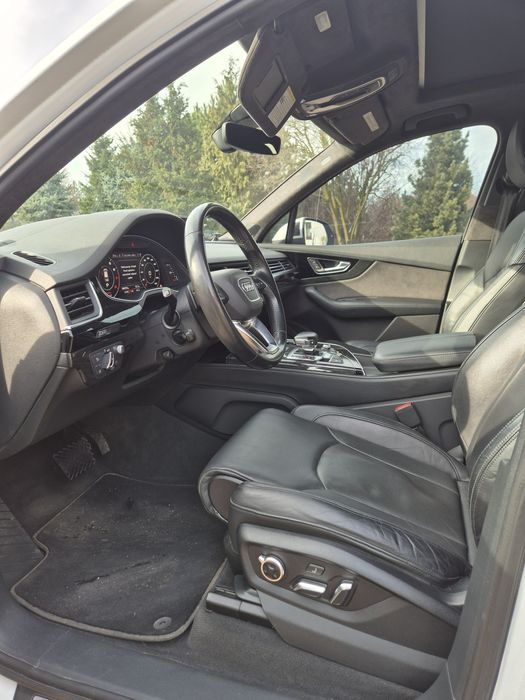 Audi q7  Prestige 3.0tfsi 7 osobowy