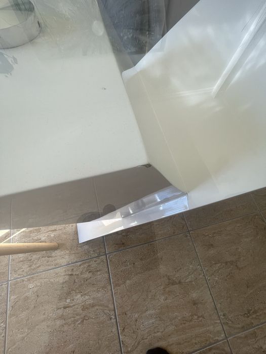 Mesa de jantar em vidro