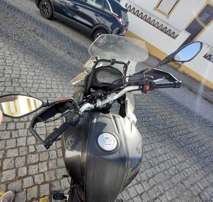 Benelli TRK 502x