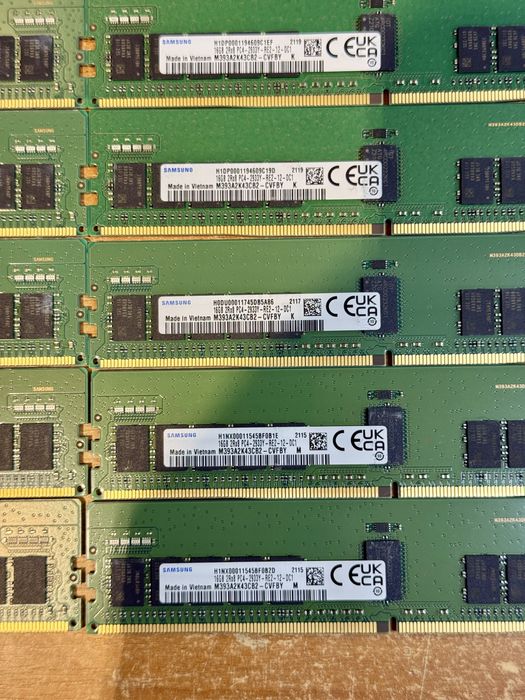 Серверная память Samsung/ Hynix 16Gb 2Rx8 DDR4 PC4 - 2933Y ECC REG