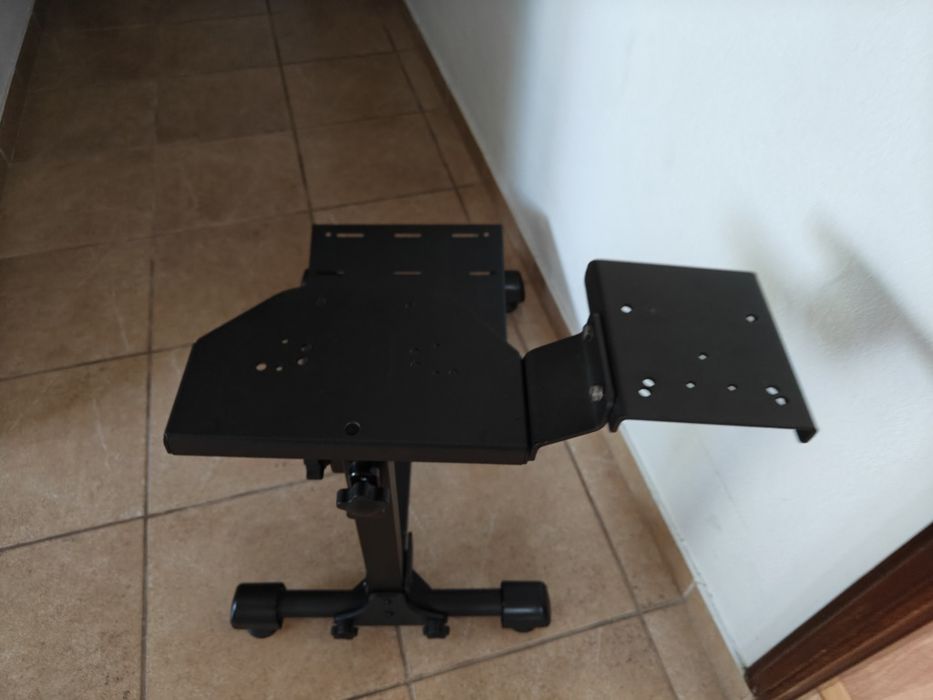 Suporte volante e pedais gaming