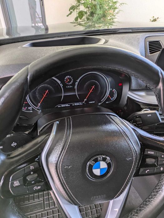 BMW 520 , em bom estado e econômico
