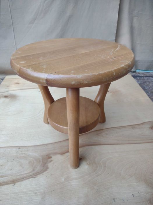 Kwietnik mały . wys. 28 cm.