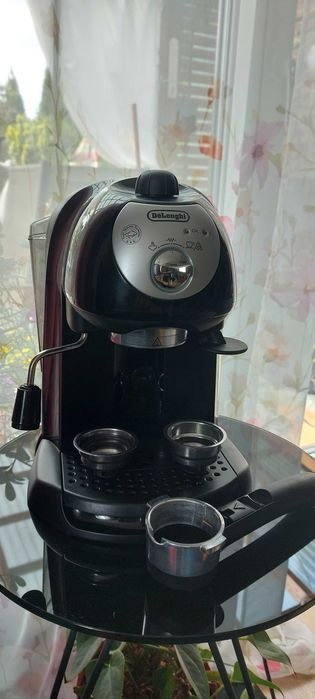 Sprzedam ekspres kawowy De'Longhi!