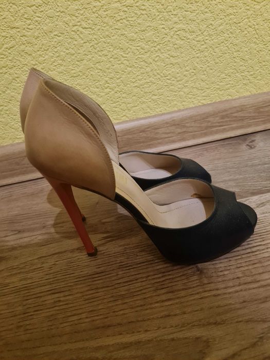 Босоніжки Fillini, 37 розмір.