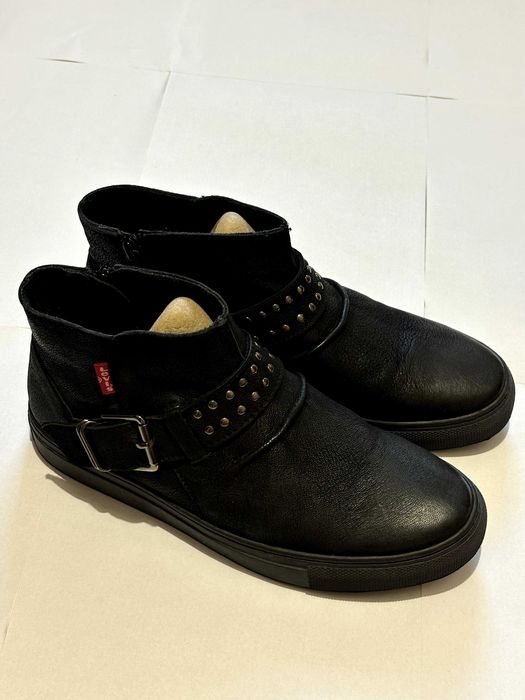 Skórzane buty Levi's, rozmiar 39.