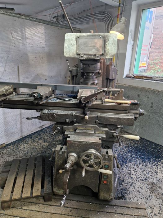 frezarka  pionowa JAFO FWA.32