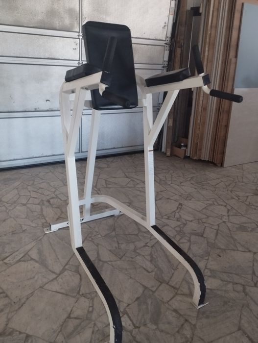 Poręcze stacjonarne stacja na triceps i brzuch dip Cybex