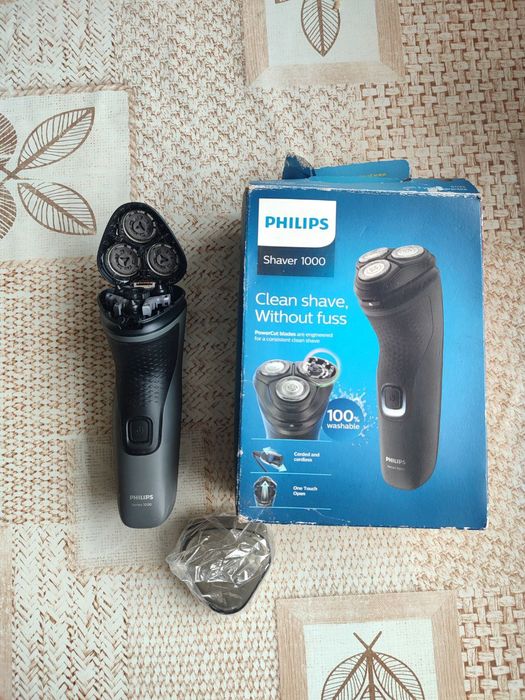 Машинка для бритья Phillips series 100