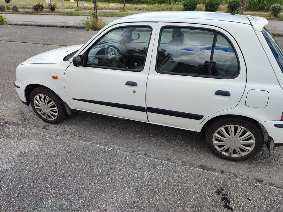 Nissan Micra 1.0i — photo 3