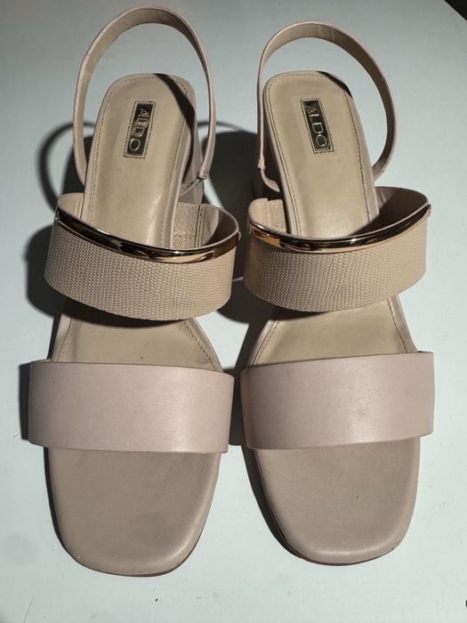 Cendalia marca Aldo N 41 usadas apenas uma vez