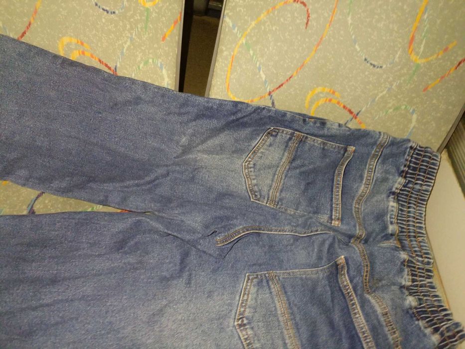 Reserved: niebieskie jeansy 170cm