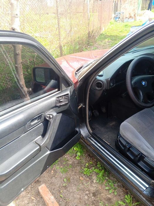 Продам BMW 525 срочно