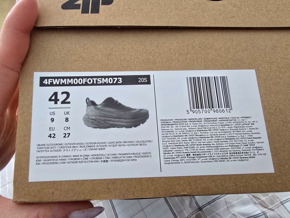 Nowe buty 4F rozmiar 42