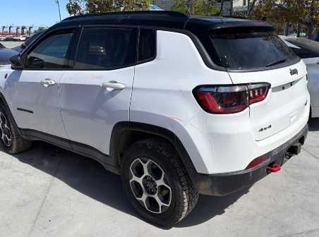 Jeep Compas Trailhawk 2.4 4x4 Kosmetycznie uszkodzony, znakomity do gazu!!!