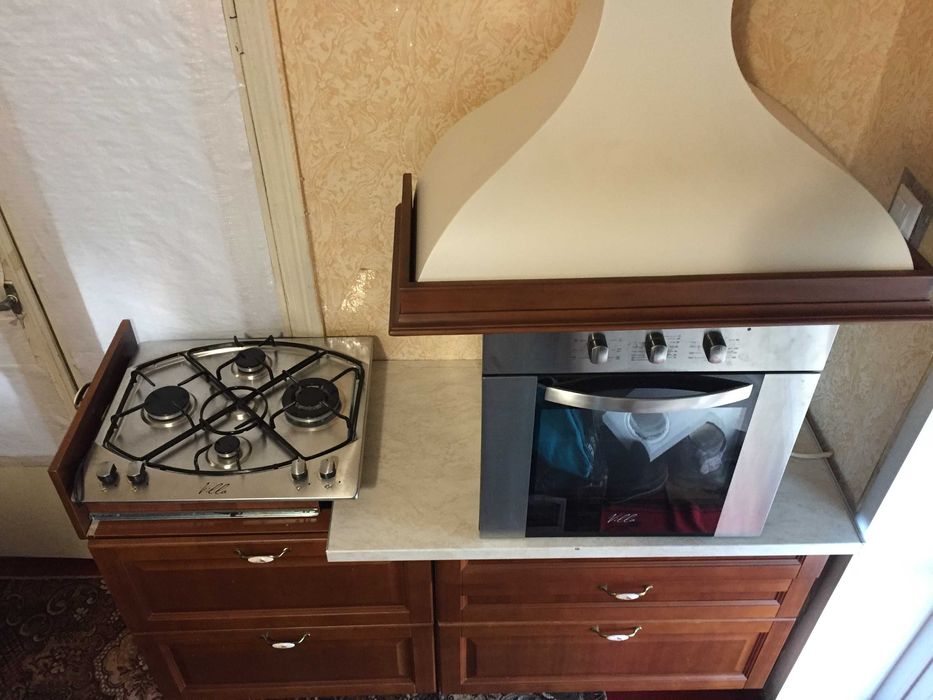 Кухня з масива дерева