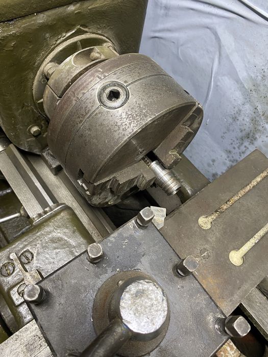 Токарный станок  1Е61м