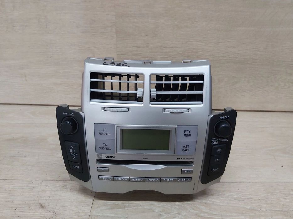 Toyota Yaris II Radio CD 58828 86120-52810