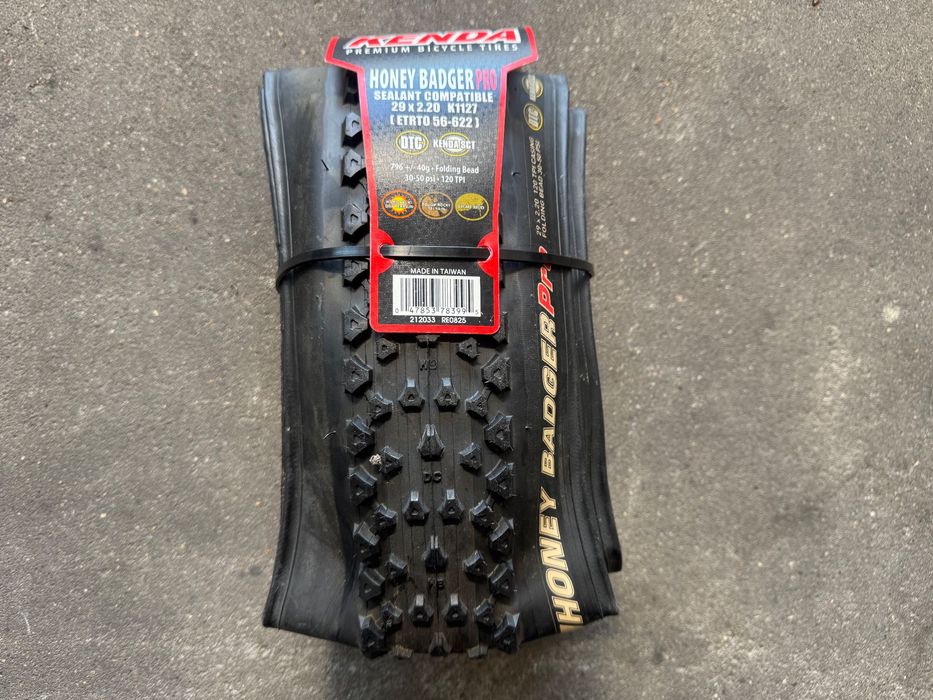 Kenda Honey Badger PRO 29 2.2 120TPI opona MTB XC Maxxis Schwalbe TLR