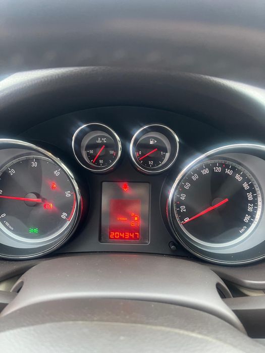 Opel Insignia Combi Sport Tourer 2.0 CDTI 2010 r.