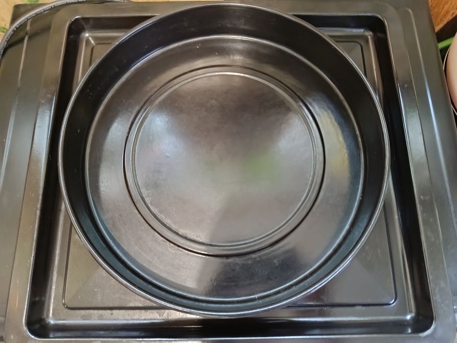 Електродуховка "Liberton"LEO 650 Blek 65 літрів