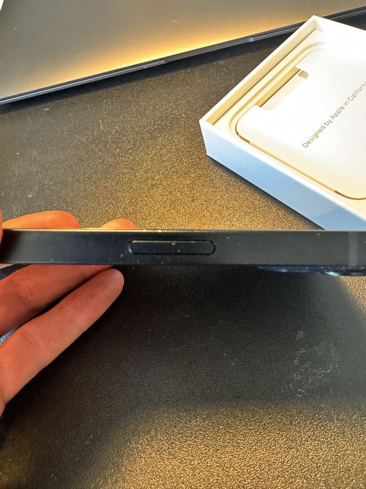 IPHONE 13 256 gb granatowy/czarny