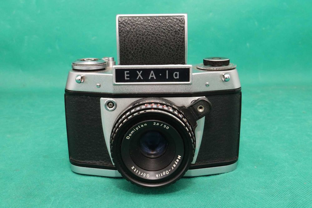 Zabytkowy aparat fotograficzny EXA 1A