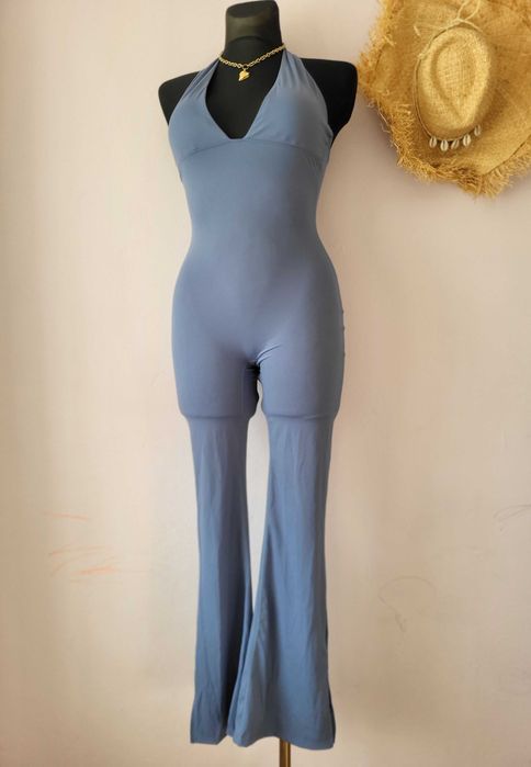 Niebieski kombinezon damski obcisły na siłownię M 38