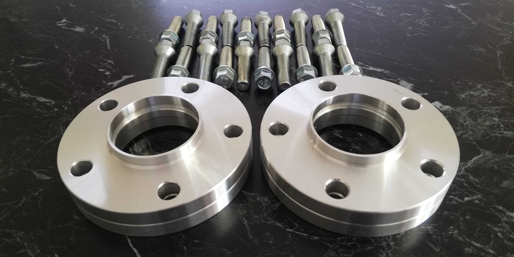 Dystanse 15mm BMW E60 E39 E65 E38 E46 E90 F30 F10 X3 X5 X6 72,6 74,1