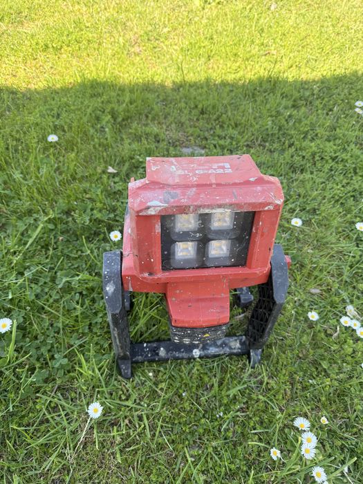 Lampa Hilti SL 6A22 + aku 5.2AH