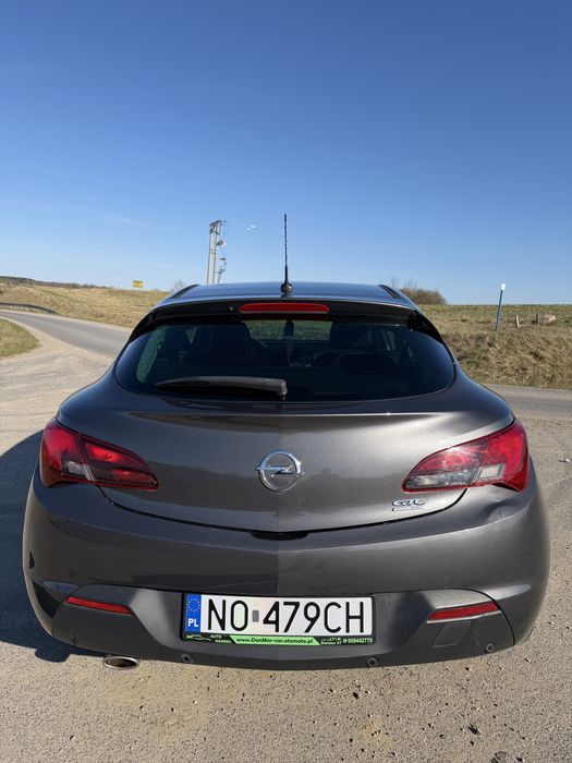 Opel Atsra J GTC- 2011