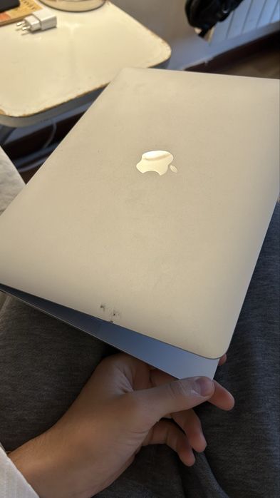 Macbook Air 2019 13’’ 64GB