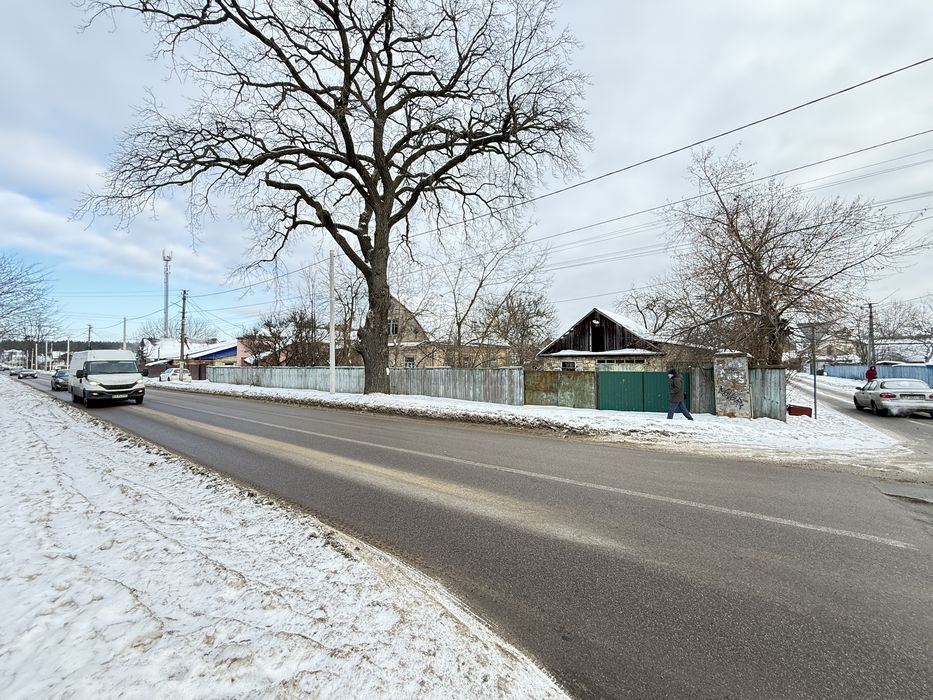 Продам двохфасадну ділянку на перехресті вул Северинівська/Л.Українки