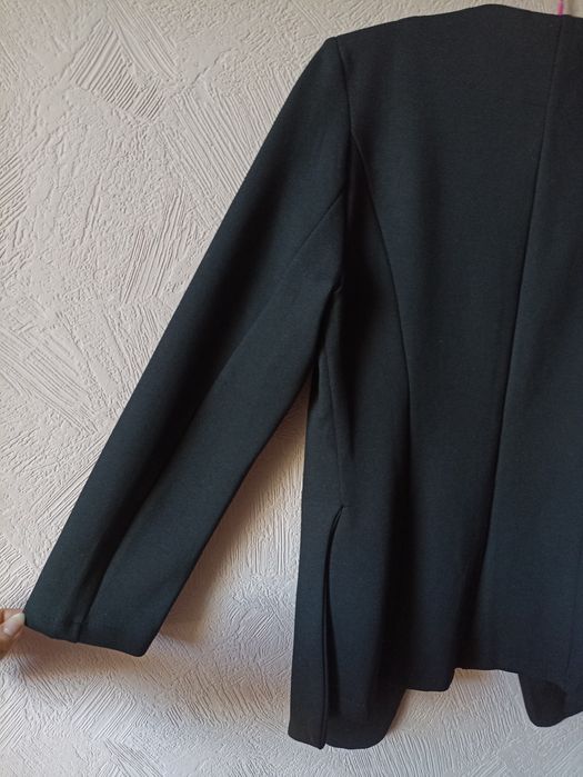 Блейзер чорний жіночий, піджак