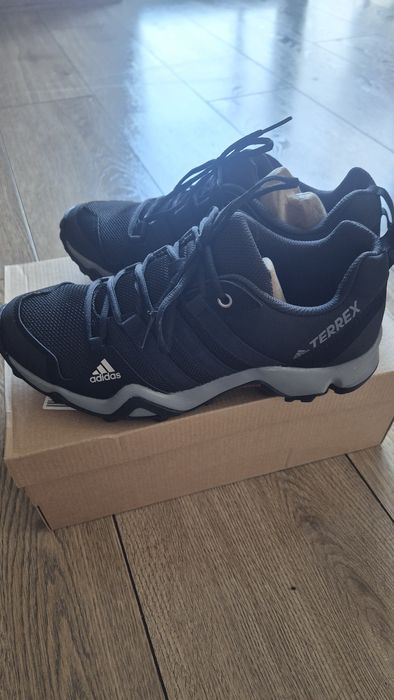 Sprzedam buty adidas terrex damskie