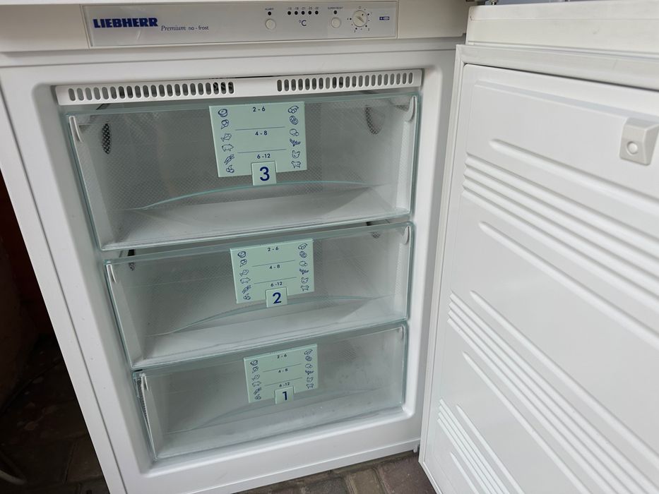 Морозильна камера Liebherr premium  No frost