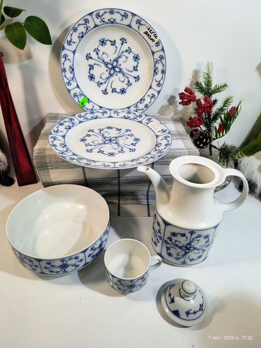 Сервіз серія Фінляндія різних виробників та років випуску