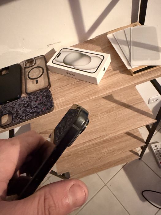 Iphone 15 128gb com 1 anonde uso