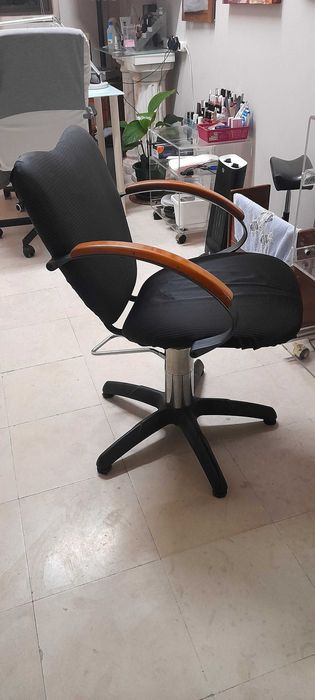 Cadeira cabeleireiro hidráulica